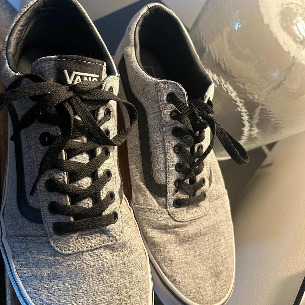 Vans Gray and Black Low-Top Sneakers - Picture 2 of 6